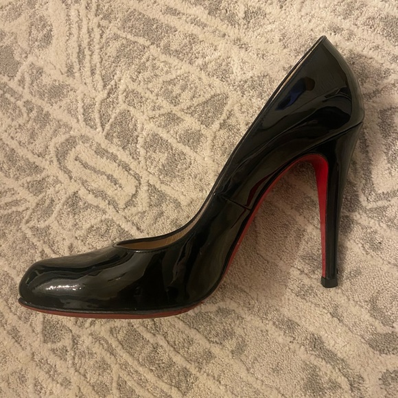 louboutin decollete 868